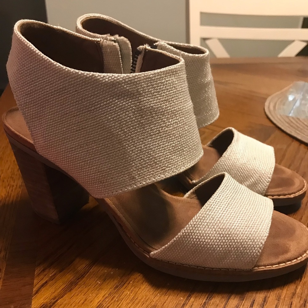 Toms Majorca Cutout Sandals - Size 7